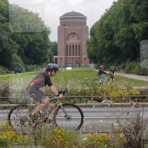 14.09.2025 - Stadtparktriathlon Michael Burmester http://msf.ph/oto/8903385 14.09.2025 10:28:05 Radfahren 539, 633, 661, 677, 710 meine-sportfotos.de