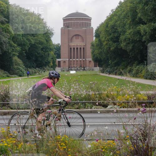 14.09.2025 - Stadtparktriathlon Michael Burmester http://msf.ph/oto/8903388 14.09.2025 10:28:11 Radfahren 534, 539, 622, 661, 677, 710 meine-sportfotos.de