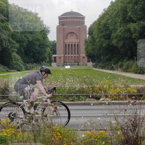 14.09.2025 - Stadtparktriathlon Michael Burmester http://msf.ph/oto/8903392 14.09.2025 10:28:29 Radfahren 529, 667 meine-sportfotos.de