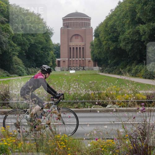 14.09.2025 - Stadtparktriathlon Michael Burmester http://msf.ph/oto/8903393 14.09.2025 10:28:33 Radfahren 529, 667 meine-sportfotos.de