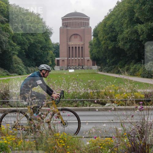 14.09.2025 - Stadtparktriathlon Michael Burmester http://msf.ph/oto/8903394 14.09.2025 10:28:44 Radfahren 592, 611, 619, 632, 720 meine-sportfotos.de