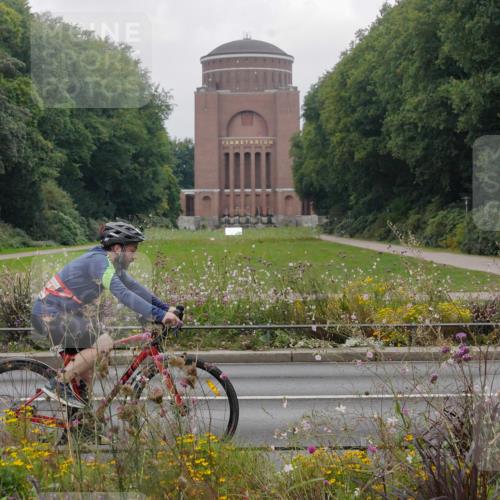 14.09.2025 - Stadtparktriathlon Michael Burmester http://msf.ph/oto/8903400 14.09.2025 10:29:02 Radfahren 565, 581, 655, 694, 702, 721 meine-sportfotos.de