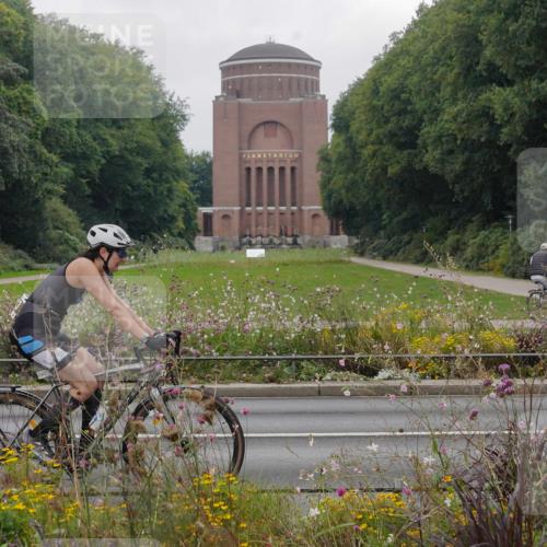14.09.2025 - Stadtparktriathlon Michael Burmester http://msf.ph/oto/8903405 14.09.2025 10:29:16 Radfahren 532, 643, 655, 685, 688, 717 meine-sportfotos.de