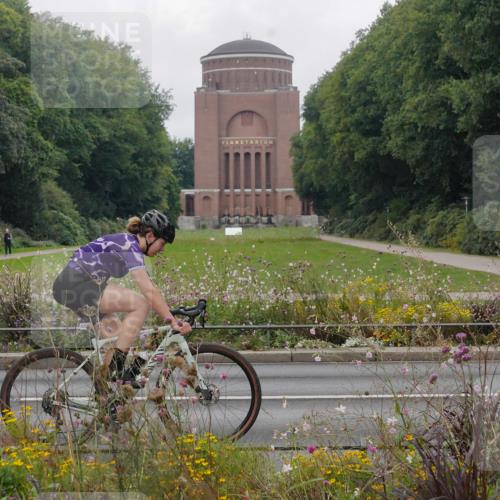 14.09.2025 - Stadtparktriathlon Michael Burmester http://msf.ph/oto/8903411 14.09.2025 10:29:49 Radfahren 562, 602, 639, 682 meine-sportfotos.de
