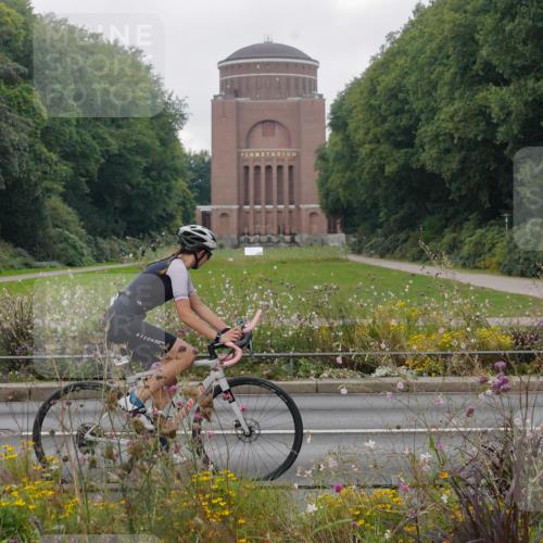 14.09.2025 - Stadtparktriathlon Michael Burmester http://msf.ph/oto/8903427 14.09.2025 10:30:39 Radfahren 527, 596, 642, 697 meine-sportfotos.de