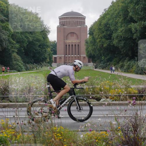 14.09.2025 - Stadtparktriathlon Michael Burmester http://msf.ph/oto/8903478 14.09.2025 10:34:56 Radfahren 511, 568, 659, 664, 749, 793 meine-sportfotos.de