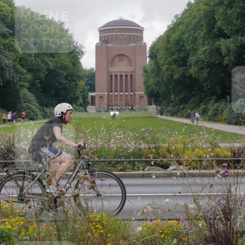 14.09.2025 - Stadtparktriathlon Michael Burmester http://msf.ph/oto/8903479 14.09.2025 10:35:00 Radfahren 511, 568, 793 meine-sportfotos.de