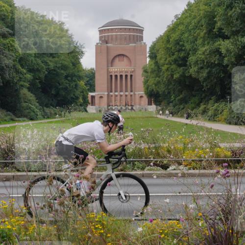 14.09.2025 - Stadtparktriathlon Michael Burmester http://msf.ph/oto/8903517 14.09.2025 10:37:16 Radfahren 667, 691, 761, 785, 813 meine-sportfotos.de