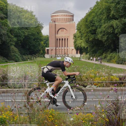 14.09.2025 - Stadtparktriathlon Michael Burmester http://msf.ph/oto/8903537 14.09.2025 10:38:16 Radfahren 705, 730, 748, 750, 759, 763, 799, 800 meine-sportfotos.de