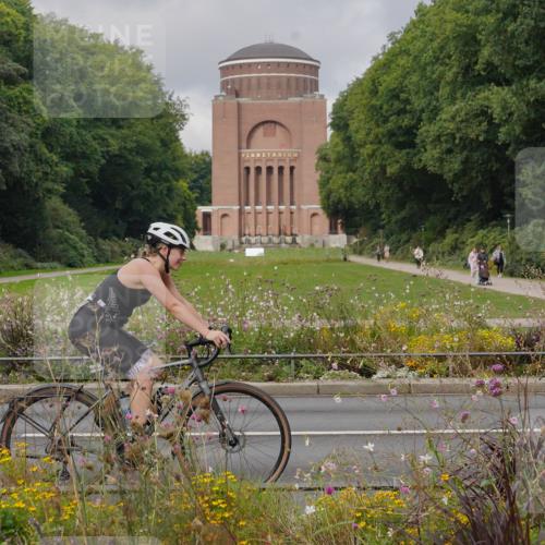 14.09.2025 - Stadtparktriathlon Michael Burmester http://msf.ph/oto/8903545 14.09.2025 10:38:40 Radfahren 645, 687, 699, 766, 777 meine-sportfotos.de