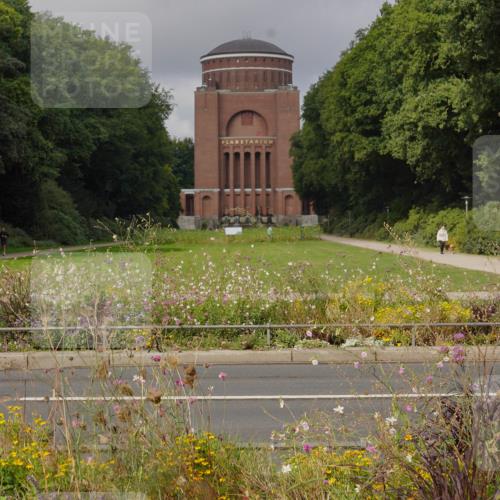 14.09.2025 - Stadtparktriathlon Michael Burmester http://msf.ph/oto/8903561 14.09.2025 10:39:12 Radfahren 636, 697, 732, 786, 801 meine-sportfotos.de
