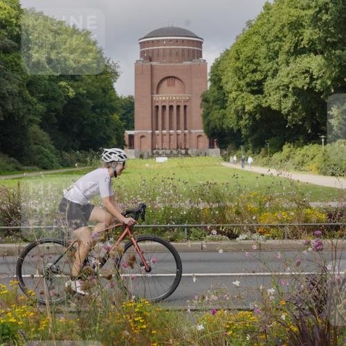 14.09.2025 - Stadtparktriathlon Michael Burmester http://msf.ph/oto/8903578 14.09.2025 10:40:04 Radfahren 647, 740, 776, 780 meine-sportfotos.de