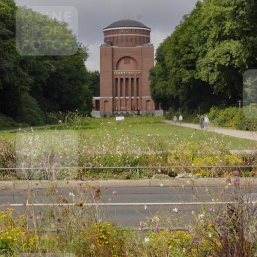 14.09.2025 - Stadtparktriathlon Michael Burmester http://msf.ph/oto/8903604 14.09.2025 10:40:31 Radfahren 735, 765, 792, 803, 807, 818 meine-sportfotos.de