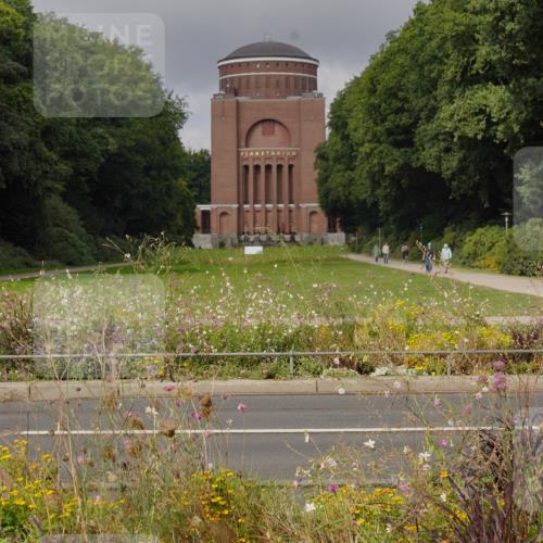 14.09.2025 - Stadtparktriathlon Michael Burmester http://msf.ph/oto/8903605 14.09.2025 10:40:34 Radfahren 735, 765, 792, 803, 807, 816 meine-sportfotos.de