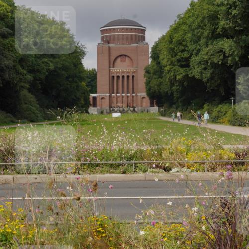 14.09.2025 - Stadtparktriathlon Michael Burmester http://msf.ph/oto/8903607 14.09.2025 10:40:36 Radfahren 735, 765, 792, 803, 807, 816 meine-sportfotos.de