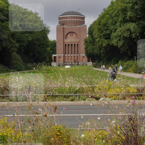 14.09.2025 - Stadtparktriathlon Michael Burmester http://msf.ph/oto/8903609 14.09.2025 10:40:37 Radfahren 735, 765, 792, 803, 807, 816 meine-sportfotos.de
