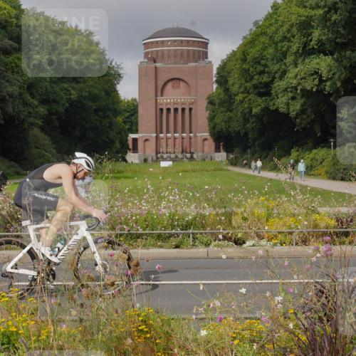 14.09.2025 - Stadtparktriathlon Michael Burmester http://msf.ph/oto/8903612 14.09.2025 10:40:40 Radfahren 641, 655, 682, 735, 765, 792, 803, 816 meine-sportfotos.de