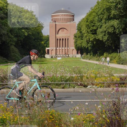 14.09.2025 - Stadtparktriathlon Michael Burmester http://msf.ph/oto/8903629 14.09.2025 10:41:11 Radfahren 746, 771, 778, 791, 802 meine-sportfotos.de