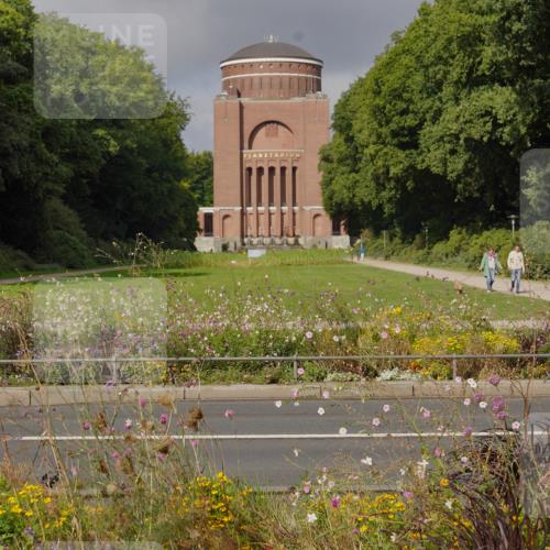 14.09.2025 - Stadtparktriathlon Michael Burmester http://msf.ph/oto/8903637 14.09.2025 10:41:24 Radfahren 654, 674, 728, 793 meine-sportfotos.de