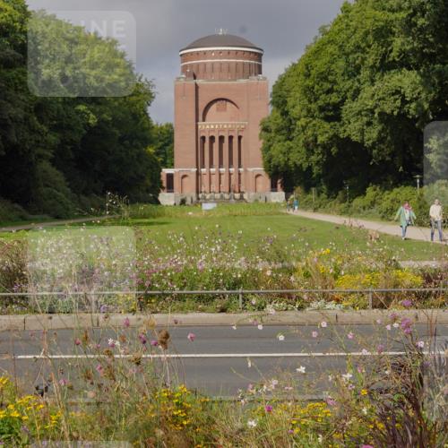 14.09.2025 - Stadtparktriathlon Michael Burmester http://msf.ph/oto/8903639 14.09.2025 10:41:26 Radfahren 654, 674, 698, 728, 793 meine-sportfotos.de