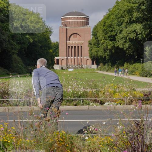 14.09.2025 - Stadtparktriathlon Michael Burmester http://msf.ph/oto/8903690 14.09.2025 10:42:27 Radfahren 599, 657, 676, 754 meine-sportfotos.de