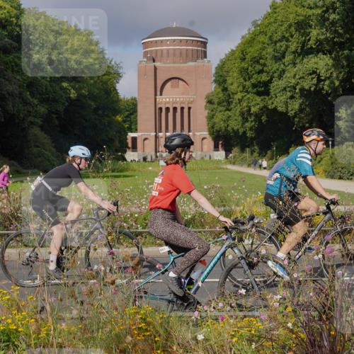14.09.2025 - Stadtparktriathlon Michael Burmester http://msf.ph/oto/8903711 14.09.2025 10:43:03 Radfahren 600, 601, 710, 772 meine-sportfotos.de