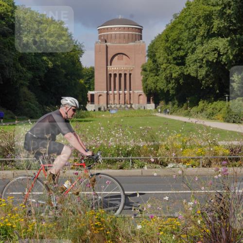 14.09.2025 - Stadtparktriathlon Michael Burmester http://msf.ph/oto/8903717 14.09.2025 10:43:31 Radfahren 693, 734, 764, 783, 788, 798, 805, 811, 817 meine-sportfotos.de