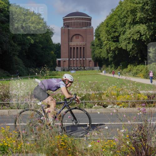 14.09.2025 - Stadtparktriathlon Michael Burmester http://msf.ph/oto/8903732 14.09.2025 10:44:28 Radfahren 582, 633, 677, 720, 727, 752 meine-sportfotos.de