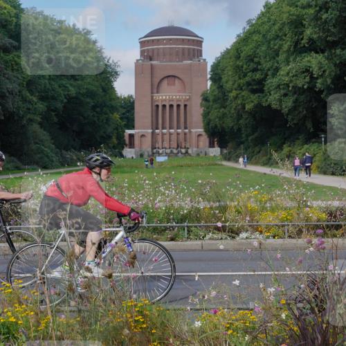14.09.2025 - Stadtparktriathlon Michael Burmester http://msf.ph/oto/8903739 14.09.2025 10:44:51 Radfahren 631, 694, 743, 750, 785, 804 meine-sportfotos.de