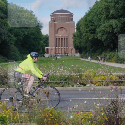 14.09.2025 - Stadtparktriathlon Michael Burmester http://msf.ph/oto/8903742 14.09.2025 10:45:01 Radfahren 627, 629, 671, 691, 750, 804 meine-sportfotos.de