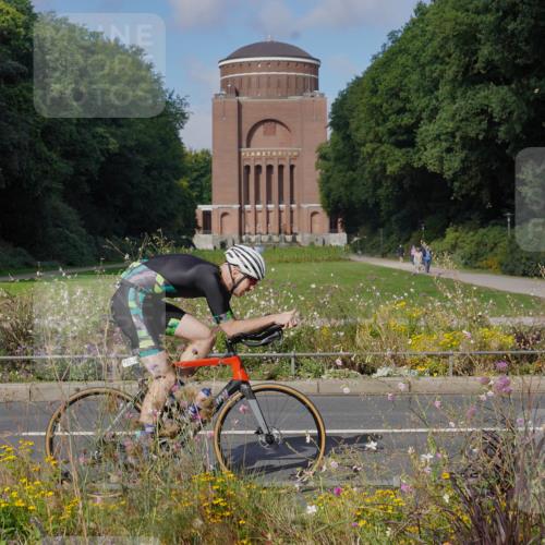 14.09.2025 - Stadtparktriathlon Michael Burmester http://msf.ph/oto/8903749 14.09.2025 10:45:21 Radfahren 639, 642, 723, 730, 748, 800 meine-sportfotos.de