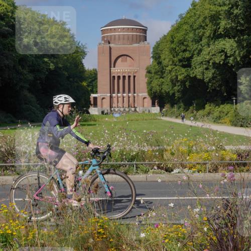 14.09.2025 - Stadtparktriathlon Michael Burmester http://msf.ph/oto/8903765 14.09.2025 10:46:23 Radfahren 632, 766 meine-sportfotos.de