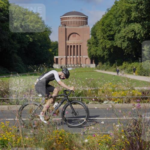 14.09.2025 - Stadtparktriathlon Michael Burmester http://msf.ph/oto/8903766 14.09.2025 10:46:37 Radfahren 624, 687, 700, 704, 705, 706, 721, 758, 779 meine-sportfotos.de