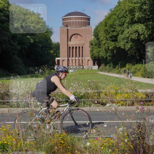 14.09.2025 - Stadtparktriathlon Michael Burmester http://msf.ph/oto/8903770 14.09.2025 10:46:44 Radfahren 624, 636, 687, 700, 704, 705, 706, 721, 779, 815 meine-sportfotos.de