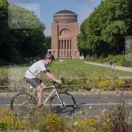 14.09.2025 - Stadtparktriathlon Michael Burmester http://msf.ph/oto/8903771 14.09.2025 10:46:45 Radfahren 624, 636, 687, 700, 704, 705, 706, 721, 779, 815 meine-sportfotos.de