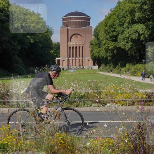 14.09.2025 - Stadtparktriathlon Michael Burmester http://msf.ph/oto/8903776 14.09.2025 10:46:57 Radfahren 699, 732, 756, 815 meine-sportfotos.de