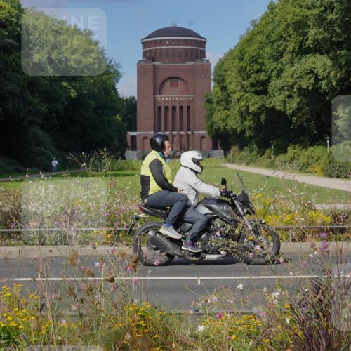 14.09.2025 - Stadtparktriathlon Michael Burmester http://msf.ph/oto/8903780 14.09.2025 10:47:24 Radfahren 568, 645, 735, 736, 790 meine-sportfotos.de