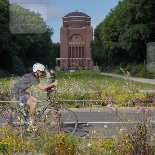 14.09.2025 - Stadtparktriathlon Michael Burmester http://msf.ph/oto/8903796 14.09.2025 10:48:08 Radfahren 647, 662, 665, 728, 740, 749, 762, 765, 777, 792, 818 meine-sportfotos.de