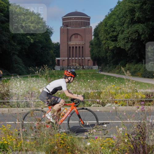 14.09.2025 - Stadtparktriathlon Michael Burmester http://msf.ph/oto/8903798 14.09.2025 10:48:10 Radfahren 647, 662, 665, 728, 740, 749, 765, 777, 792, 796 meine-sportfotos.de