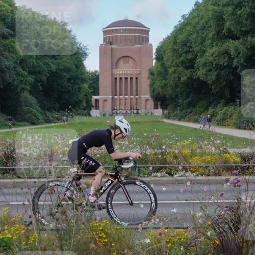 14.09.2025 - Stadtparktriathlon Michael Burmester http://msf.ph/oto/8903814 14.09.2025 10:49:10 Radfahren 558, 637, 674, 755, 770, 774, 816 meine-sportfotos.de