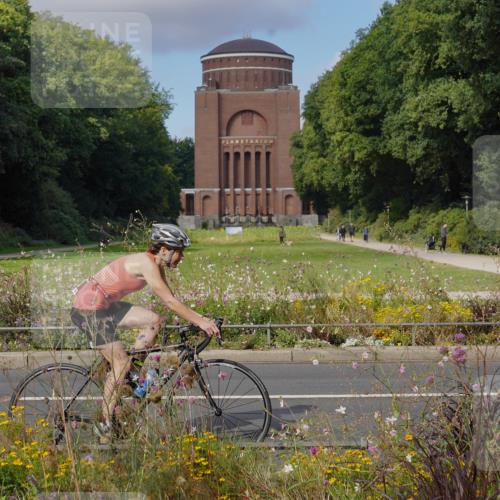14.09.2025 - Stadtparktriathlon Michael Burmester http://msf.ph/oto/8903834 14.09.2025 10:50:14 Radfahren 681, 692, 764, 783, 788, 798, 811, 817, 820 meine-sportfotos.de