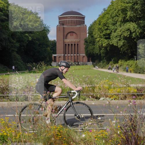 14.09.2025 - Stadtparktriathlon Michael Burmester http://msf.ph/oto/8903843 14.09.2025 10:50:51 Radfahren 659, 737, 753 meine-sportfotos.de