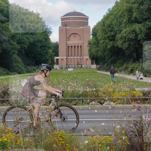 14.09.2025 - Stadtparktriathlon Michael Burmester http://msf.ph/oto/8903877 14.09.2025 10:52:52 Radfahren 646, 657, 723, 730 meine-sportfotos.de