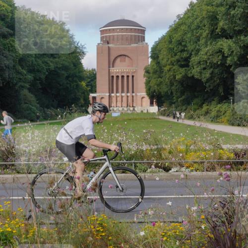 14.09.2025 - Stadtparktriathlon Michael Burmester http://msf.ph/oto/8903898 14.09.2025 10:54:29 Radfahren 629, 667, 688, 779, 815, 823, 880 meine-sportfotos.de