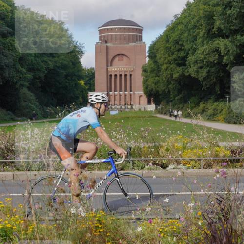 14.09.2025 - Stadtparktriathlon Michael Burmester http://msf.ph/oto/8903900 14.09.2025 10:54:31 Radfahren 629, 667, 688, 779, 815, 823, 880 meine-sportfotos.de