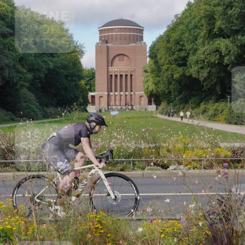 14.09.2025 - Stadtparktriathlon Michael Burmester http://msf.ph/oto/8903904 14.09.2025 10:54:37 Radfahren 629, 667, 671, 688, 732, 749, 880 meine-sportfotos.de