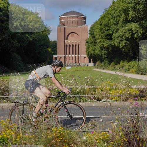14.09.2025 - Stadtparktriathlon Michael Burmester http://msf.ph/oto/8903935 14.09.2025 10:55:53 Radfahren 647, 650, 740, 765, 792, 818, 851 meine-sportfotos.de