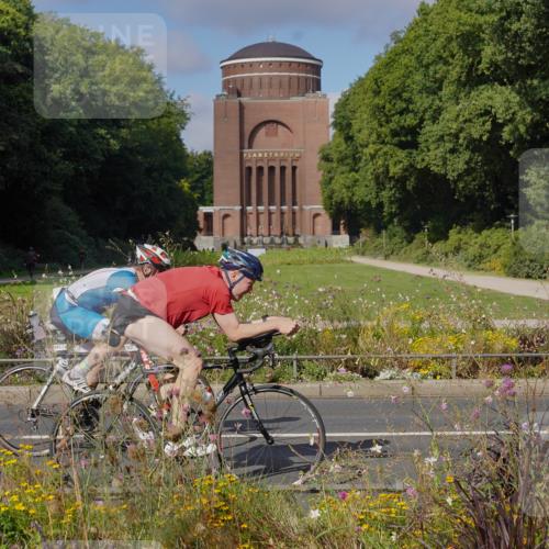 14.09.2025 - Stadtparktriathlon Michael Burmester http://msf.ph/oto/8903936 14.09.2025 10:55:56 Radfahren 647, 679, 740, 765, 792, 818, 851 meine-sportfotos.de