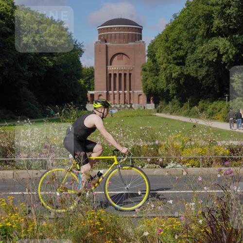 14.09.2025 - Stadtparktriathlon Michael Burmester http://msf.ph/oto/8903958 14.09.2025 10:56:50 Radfahren 697, 746, 755, 764, 767, 771, 776, 783, 796, 807, 811, 817, 914 meine-sportfotos.de