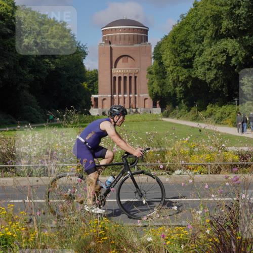 14.09.2025 - Stadtparktriathlon Michael Burmester http://msf.ph/oto/8903961 14.09.2025 10:56:52 Radfahren 697, 746, 755, 764, 767, 771, 783, 796, 798, 807, 811, 817, 909, 914 meine-sportfotos.de
